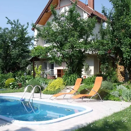 In Fonyod/balaton 18584 Apartamento *