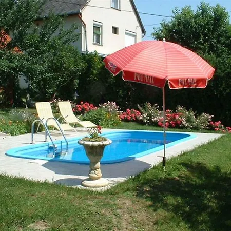 Apartamento In Fonyod/balaton 18584 *