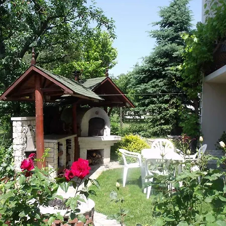 In Fonyod/balaton 18584 Apartamento *